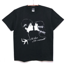 Load image into Gallery viewer, [Junji Ito + messa store] The Hanging Balloons Kiss T-shirt -BLACK-
